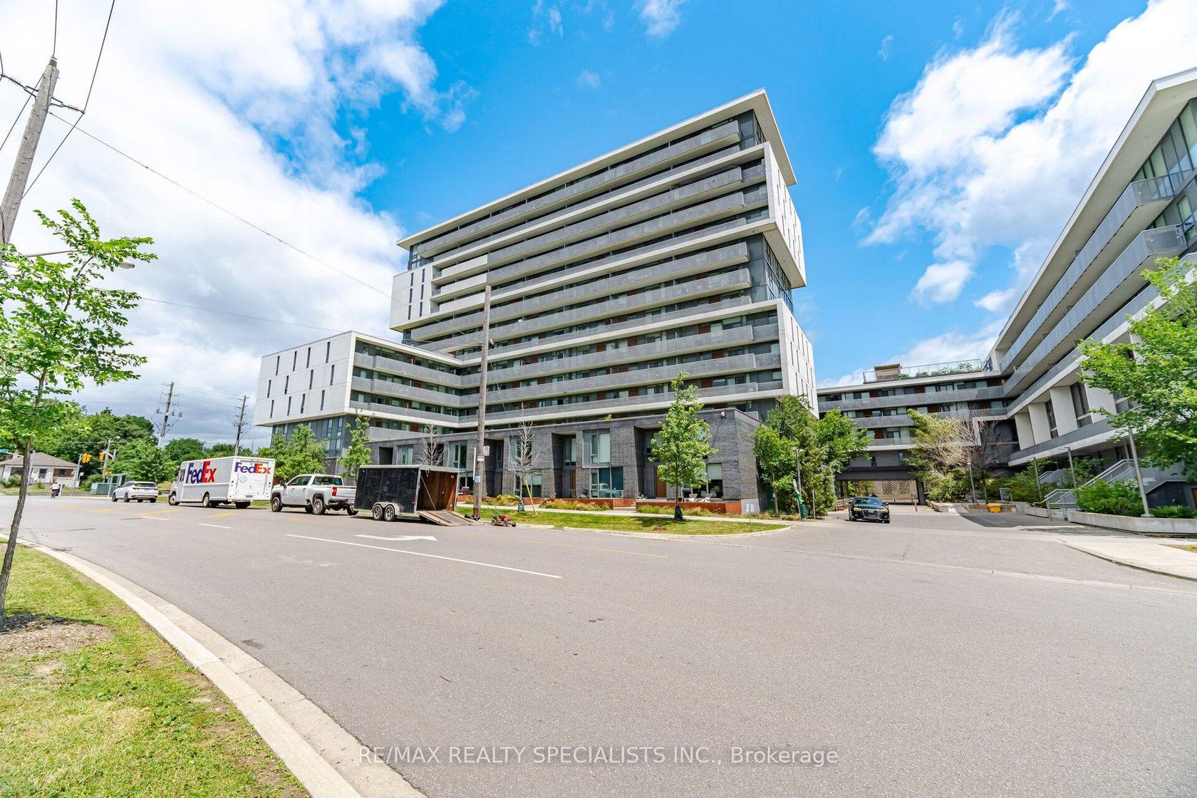 1222 - 160 Flemington Road, Glen Park, Toronto photo number 2