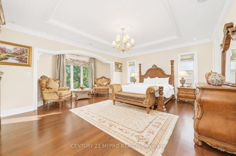 Photo 13 at 5 Saintfield Avenue, York Mills, Toronto