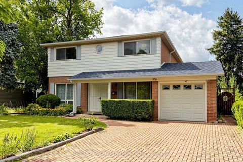 Photo 1 at 18 Lisburn Crescent, Don Valley Village, Toronto
