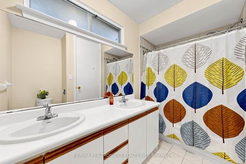 Photo 12 at 18 Lisburn Crescent, Don Valley Village, Toronto