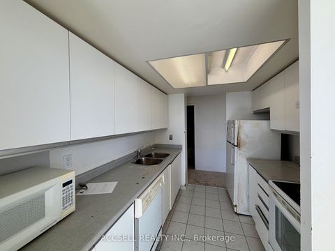 Photo 7 at 1714 - 1 Rowntree Road, Jamestown, Toronto