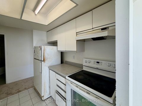 Photo 9 at 1714 - 1 Rowntree Road, Jamestown, Toronto