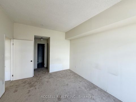 Photo 14 at 1714 - 1 Rowntree Road, Jamestown, Toronto