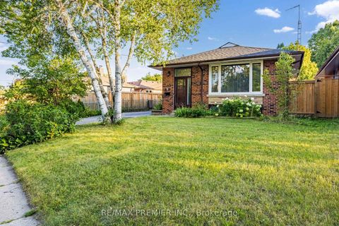 Photo 3 at 35 Barkwin Drive, Beaumonde Heights, Toronto