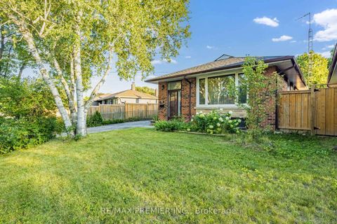 Photo 5 at 35 Barkwin Drive, Beaumonde Heights, Toronto