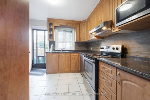Photo 15 at 35 Barkwin Drive, Beaumonde Heights, Toronto