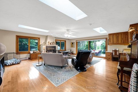 Photo 7 at 17962 9th Line, Rural East Gwillimbury, East Gwillimbury