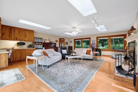 Photo 8 at 17962 9th Line, Rural East Gwillimbury, East Gwillimbury
