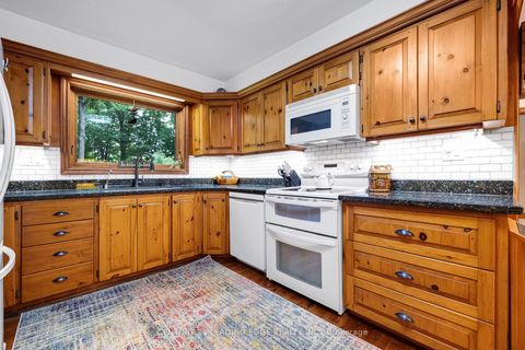 Photo 15 at 17962 9th Line, Rural East Gwillimbury, East Gwillimbury