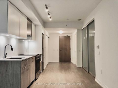 Photo 5 at 839 - 251 Jarvis Street, Yonge Corridor, Toronto