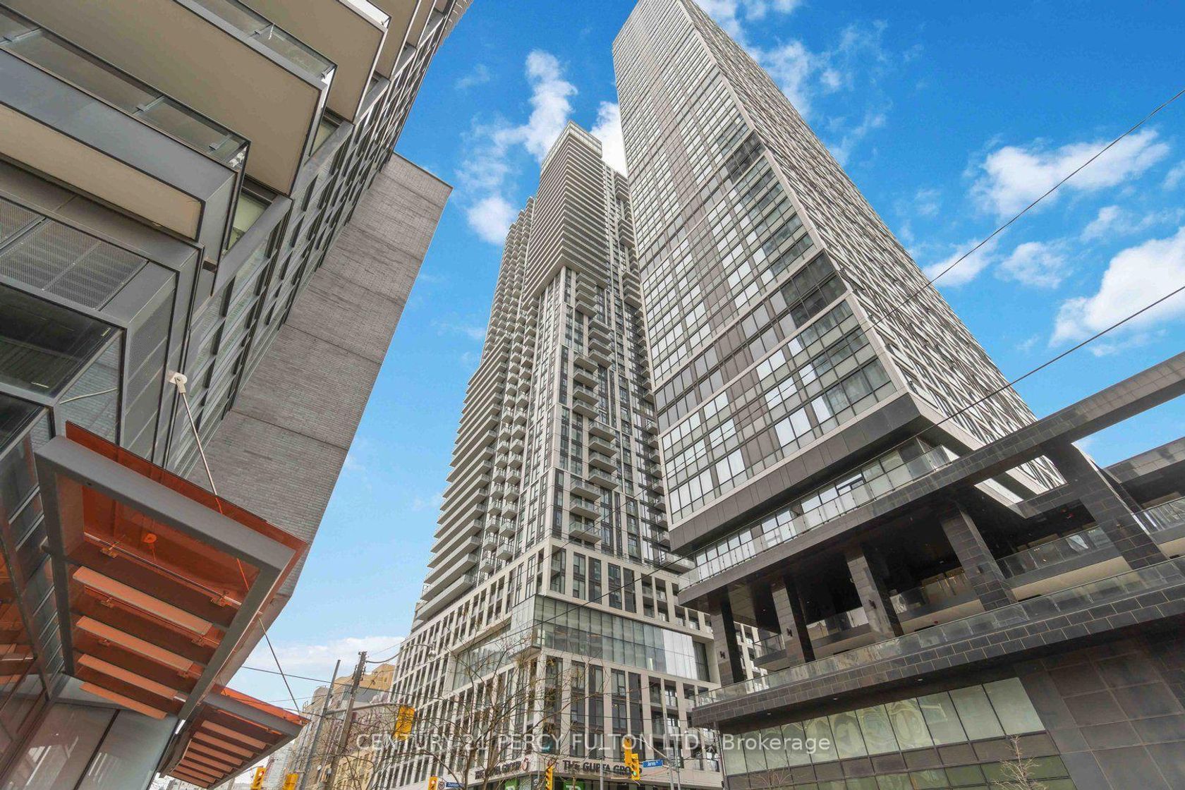 839 - 251 Jarvis Street, Yonge Corridor, Toronto photo number 2