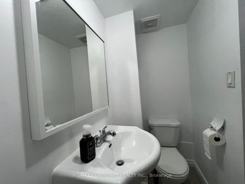 Photo 16 at 284 Sprucewood Court, L'Amoreaux, Toronto