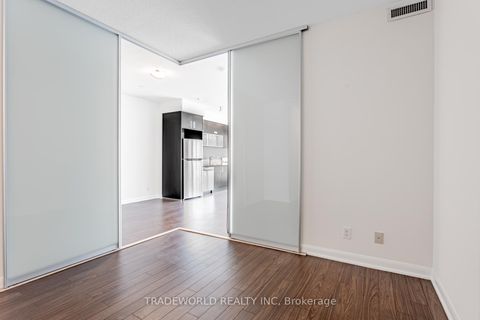 Photo 13 at 909 - 205 Frederick Street, Moss Park, Toronto