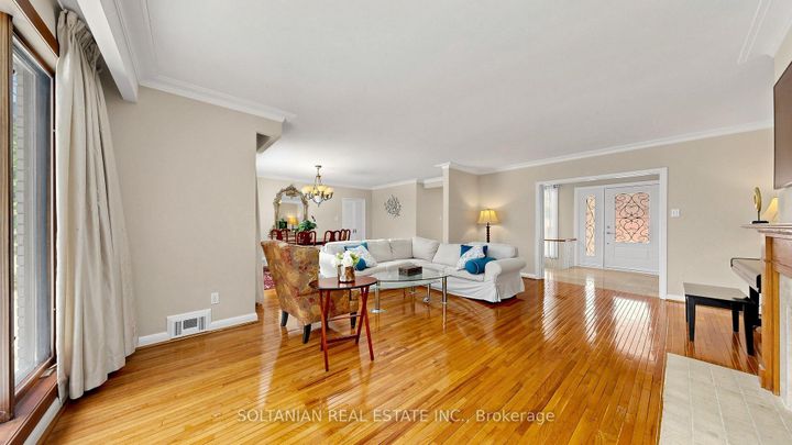 Photo 4 at 57 Sumner Heights Drive, Bayview Village, Toronto