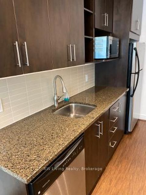 Photo 3 at Th102 - 112 George Street, Moss Park, Toronto