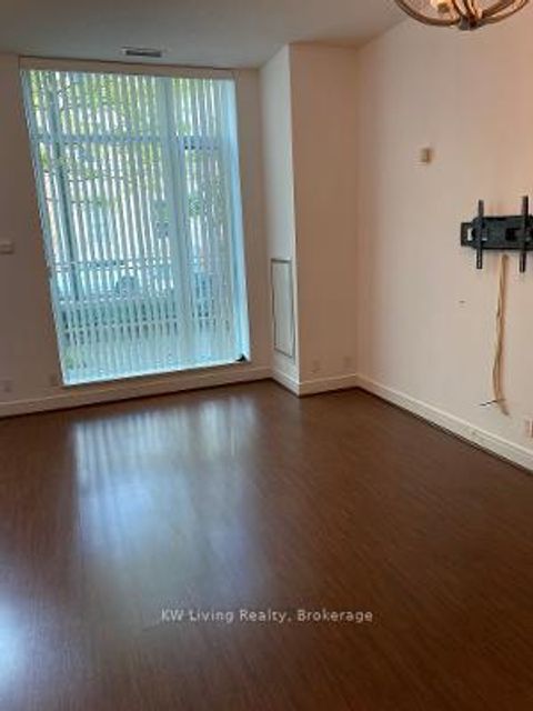 Photo 4 at Th102 - 112 George Street, Moss Park, Toronto