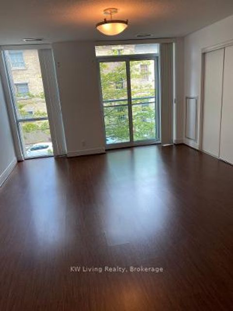 Photo 5 at Th102 - 112 George Street, Moss Park, Toronto