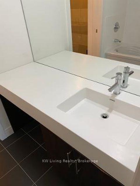Photo 13 at Th102 - 112 George Street, Moss Park, Toronto