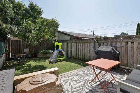 Photo 36 at 987 Saint Clarens Avenue, Davenport, Toronto