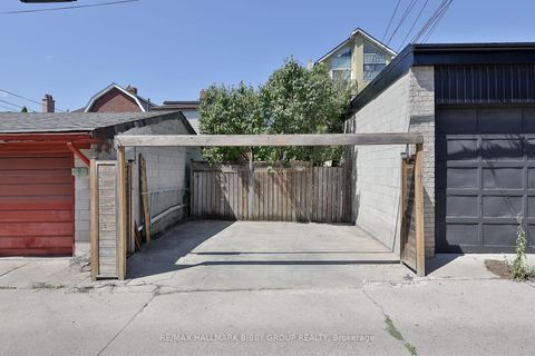 Photo 38 at 987 Saint Clarens Avenue, Davenport, Toronto