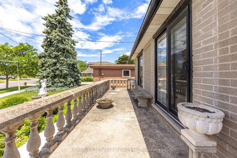 Photo 3 at 9 Wheatsheaf Crescent, Black Creek, Toronto