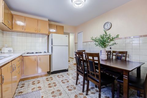 Photo 15 at 9 Wheatsheaf Crescent, Black Creek, Toronto