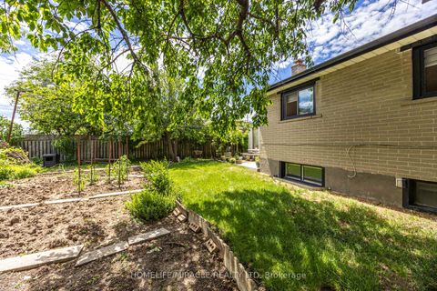 Photo 46 at 9 Wheatsheaf Crescent, Black Creek, Toronto