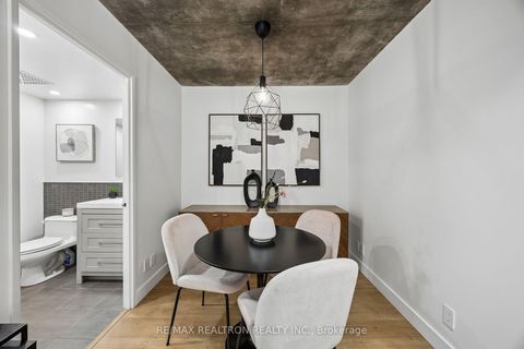 Photo 11 at 512 - 1005 King Street W, Niagara, Toronto