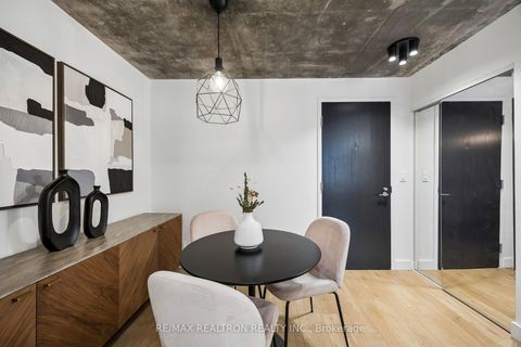 Photo 13 at 512 - 1005 King Street W, Niagara, Toronto