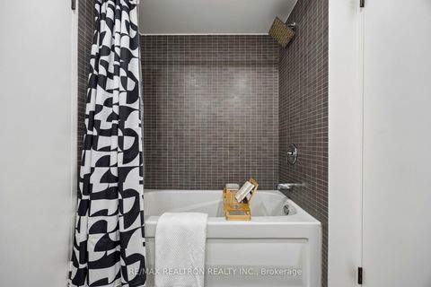 Photo 28 at 512 - 1005 King Street W, Niagara, Toronto