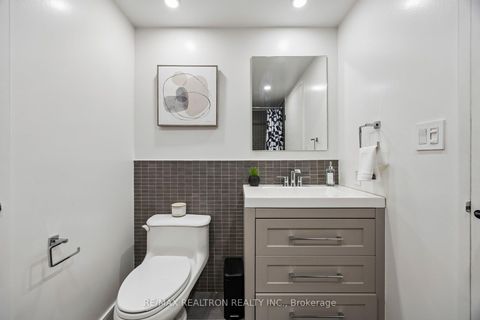 Photo 29 at 512 - 1005 King Street W, Niagara, Toronto