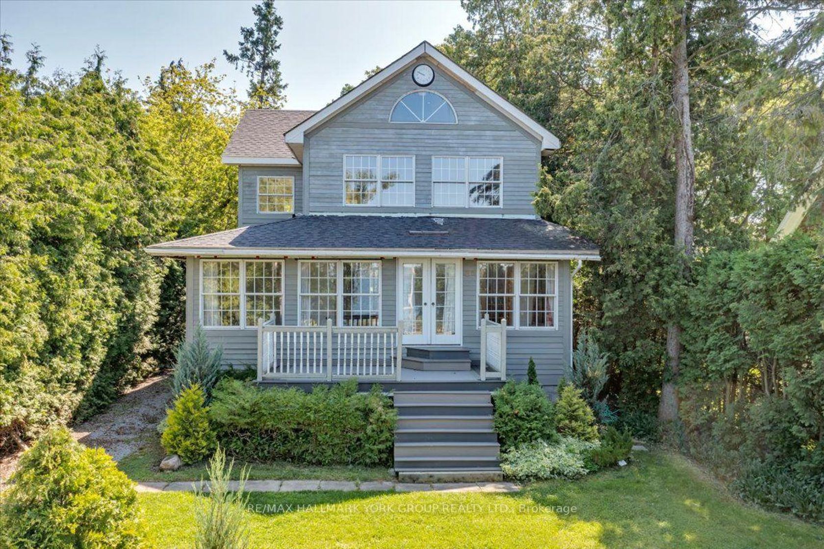 311 Lake Drive N, Historic Lakeshore Communities, Georgina photo number 2