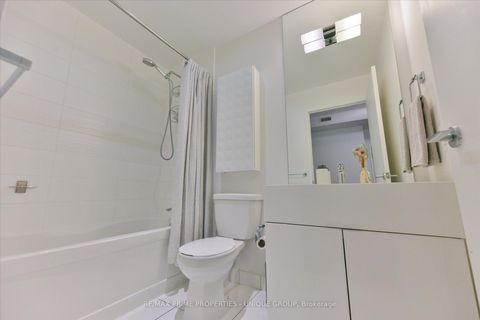 Photo 18 at 3508 - 15 Iceboat Terrace, Waterfront Communities C1, Toronto
