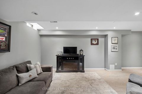 Photo 40 at 116 Woodroof Crescent, Bayview Wellington, Aurora
