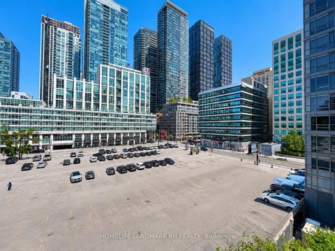 Photo 9 at 318 - 352 Front Street W, Waterfront Communities C1, Toronto