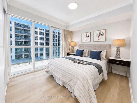 Photo 12 at 318 - 352 Front Street W, Waterfront Communities C1, Toronto