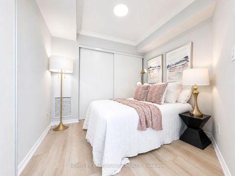 Photo 15 at 318 - 352 Front Street W, Waterfront Communities C1, Toronto