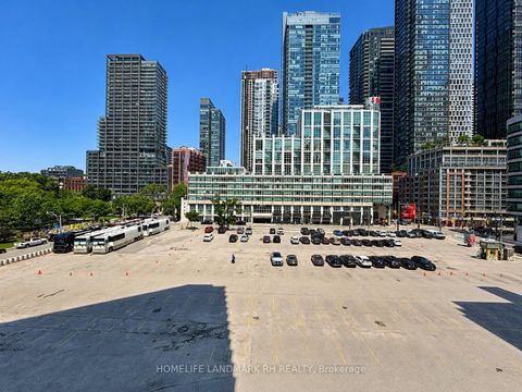 Photo 19 at 318 - 352 Front Street W, Waterfront Communities C1, Toronto