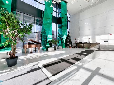 Photo 24 at 318 - 352 Front Street W, Waterfront Communities C1, Toronto