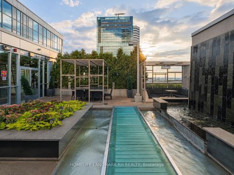 Photo 26 at 318 - 352 Front Street W, Waterfront Communities C1, Toronto