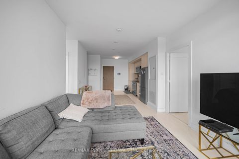 Photo 3 at 407 - 30 Inn The Park Drive, Don Mills, Toronto