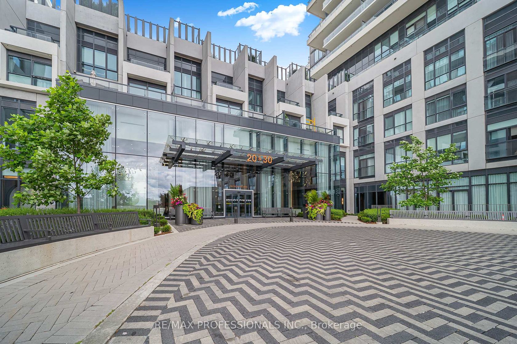407 - 30 Inn The Park Drive, Don Mills, Toronto photo number 2
