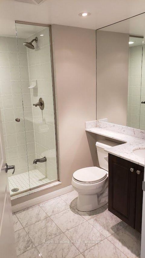 Photo 7 at 327 - 900 Mount Pleasant Road, Mount Pleasant West, Toronto