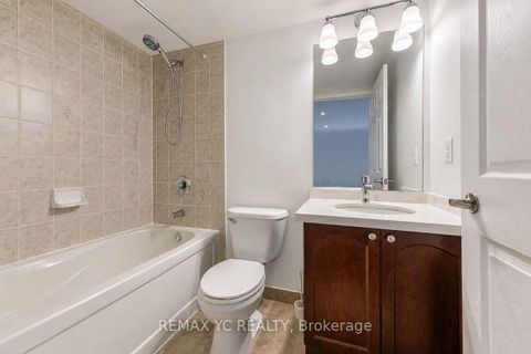 Photo 7 at 216 - 35 Hollywood Avenue, Willowdale East, Toronto