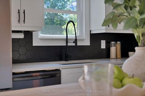 Photo 19 at 2249 Willard Avenue, Alcona, Innisfil