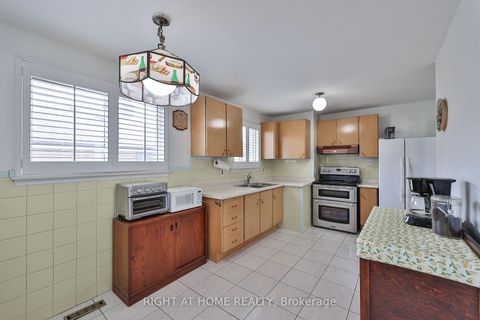Photo 10 at 25 Larchwood Road, Jane Heights, Toronto