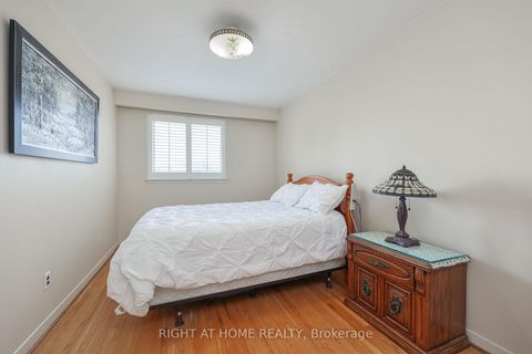 Photo 22 at 25 Larchwood Road, Jane Heights, Toronto
