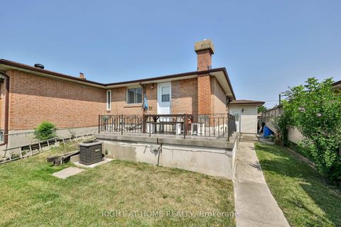 Photo 40 at 25 Larchwood Road, Jane Heights, Toronto