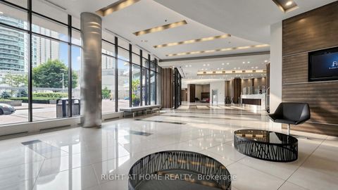 Photo 7 at 609 - 33 Bay Street, Waterfront Communities C1, Toronto