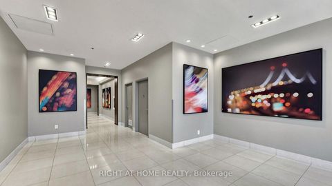 Photo 9 at 609 - 33 Bay Street, Waterfront Communities C1, Toronto